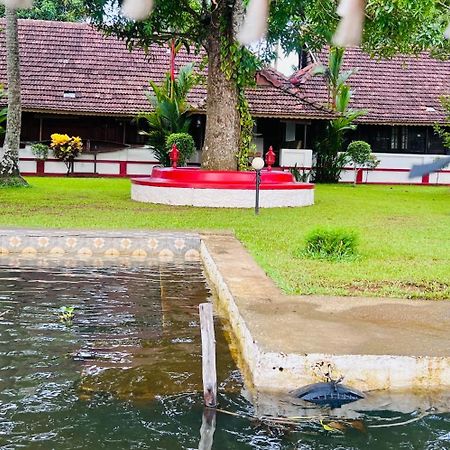 The Pamba Heritage Villa Champakulam エクステリア 写真