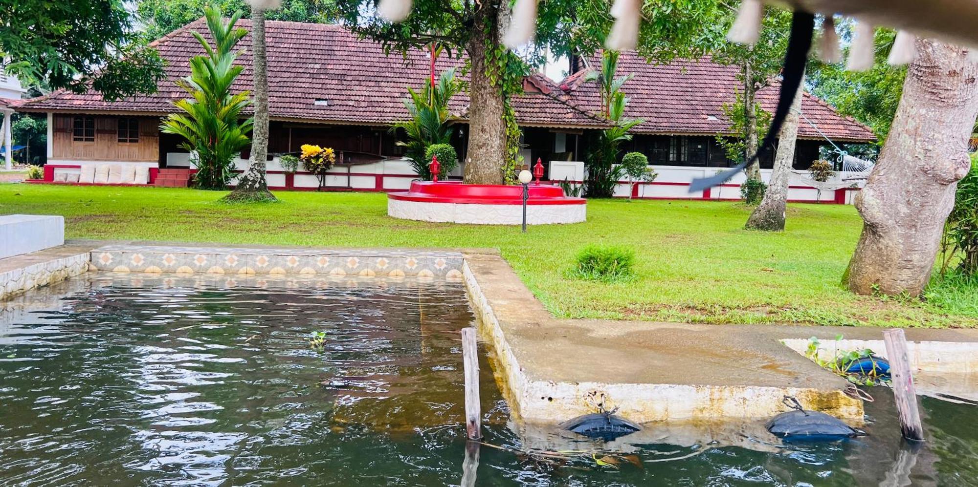 The Pamba Heritage Villa Champakulam エクステリア 写真