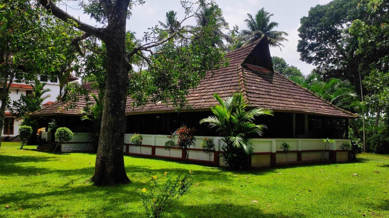 The Pamba Heritage Villa Champakulam エクステリア 写真