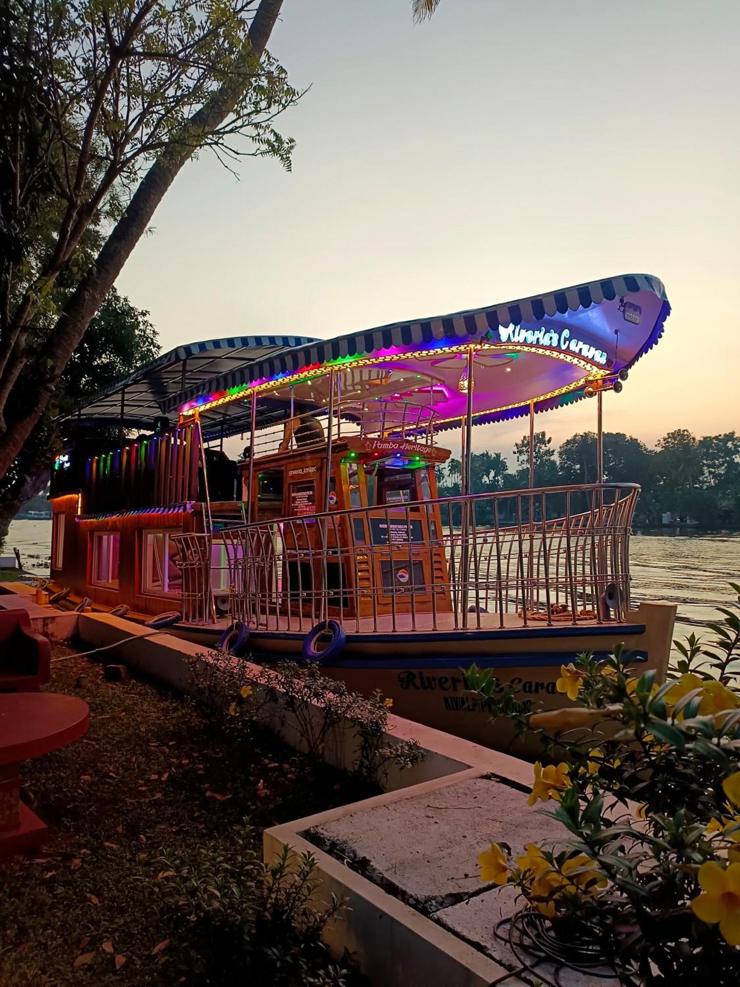 The Pamba Heritage Villa Champakulam エクステリア 写真